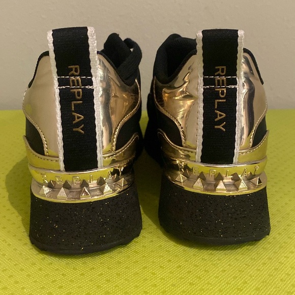 Replay Fashion Italian Sneakers! - Picture 1 of 6